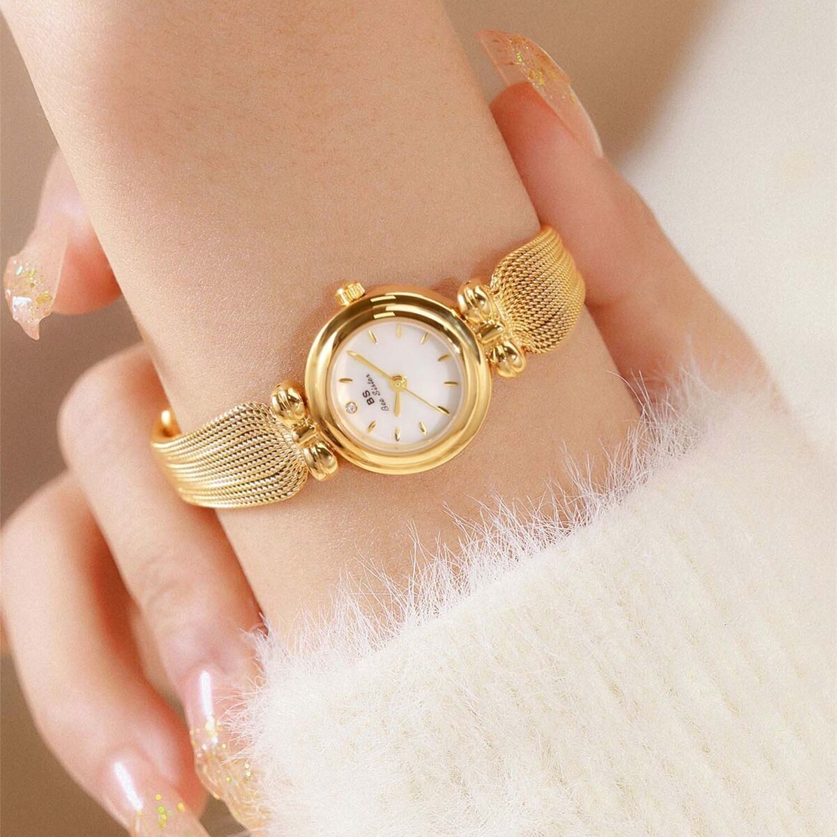 Elegant Gold Women Watch