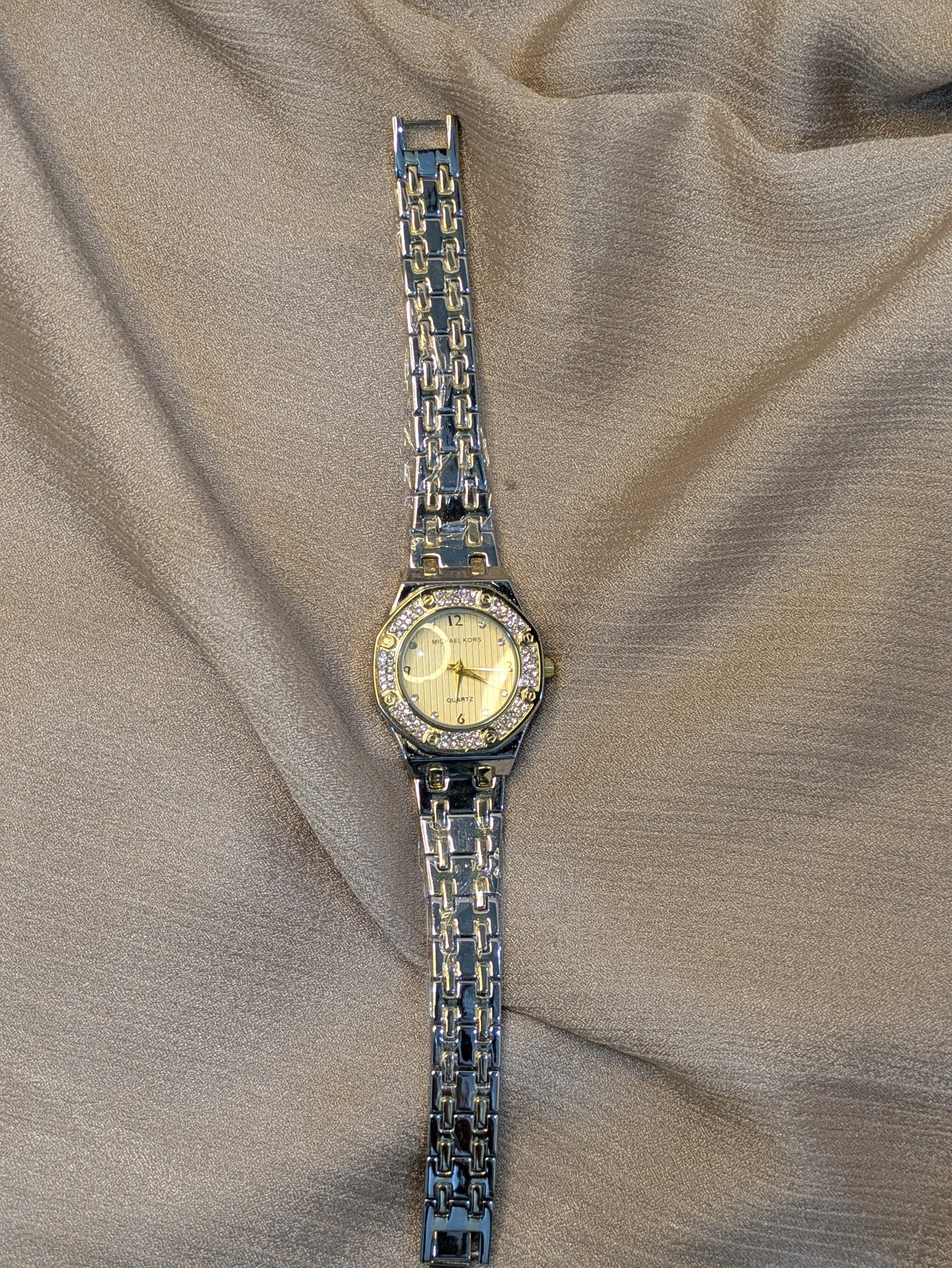 Michael Kors Silver Edition With Diamond Encrusted Bezel