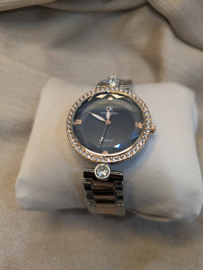 Daniel Klein Royal Edition With Diamond Bezel & Textured Black Dial