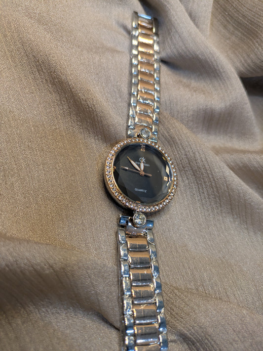 Daniel Klein Royal Edition With Diamond Bezel & Textured Black Dial